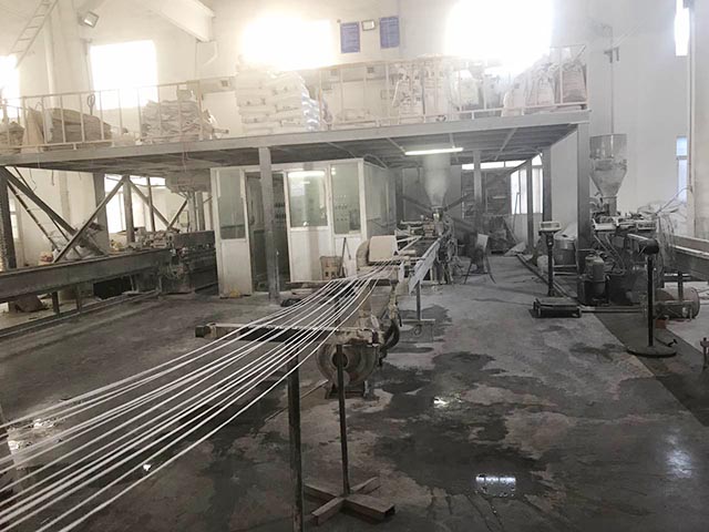 江蘇邦航高分子材料有限公司是生產清糞帶，發泡板材的專業公司.擁有發泡板材以及清糞帶成一條龍生產線.銷售清糞帶熱線:(0)13222869888